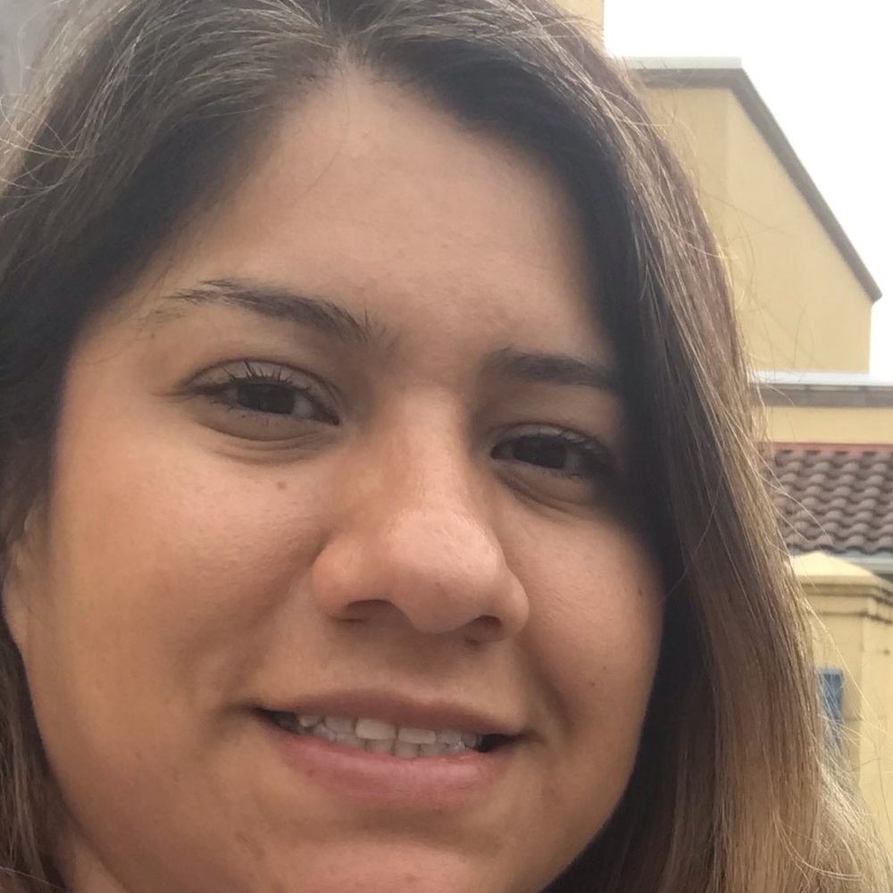 Meet your Posher, Laura